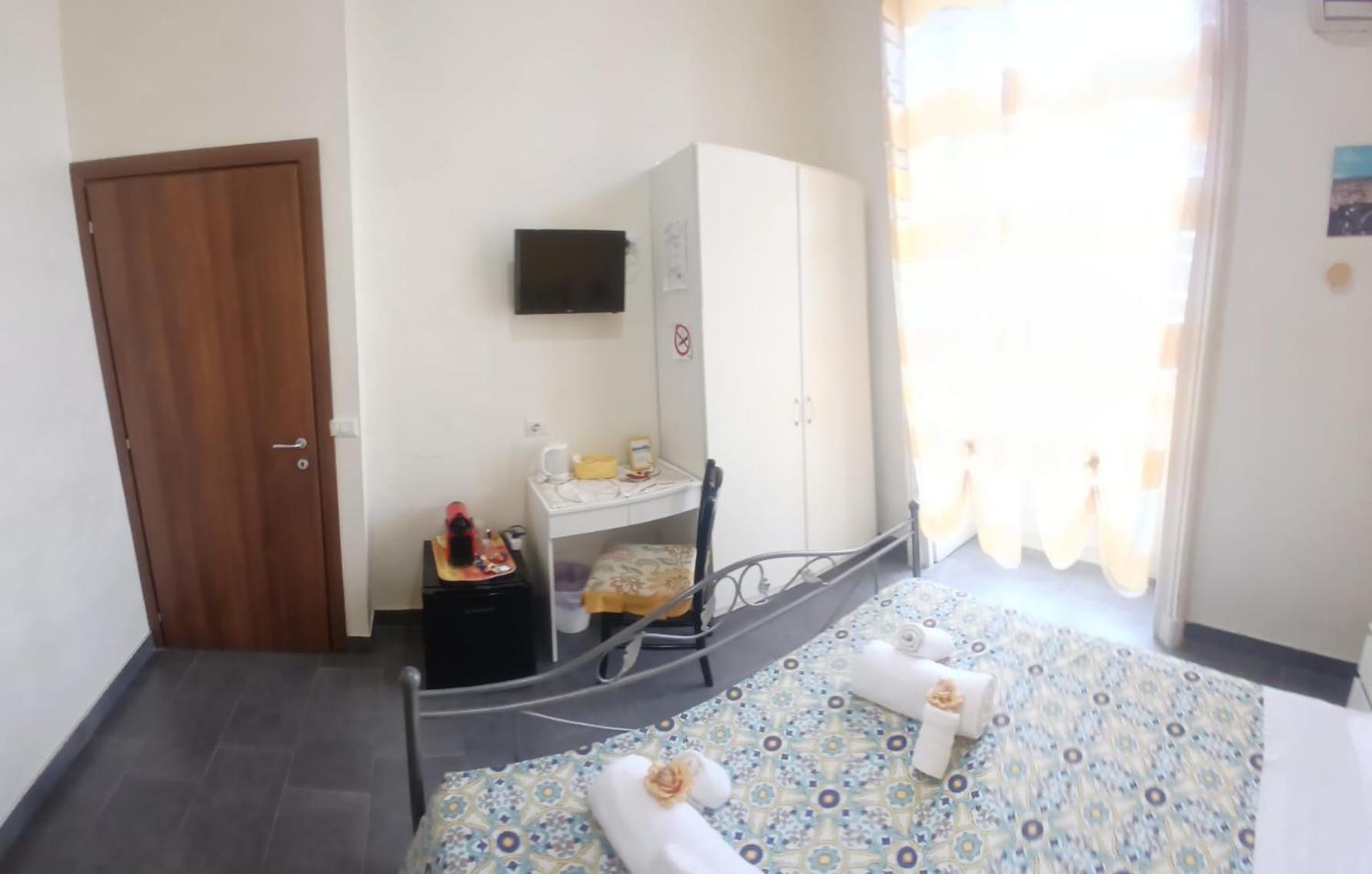 Ale Naples Holiday Eksteriør billede